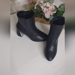 Women boots shoes for women size 7.5